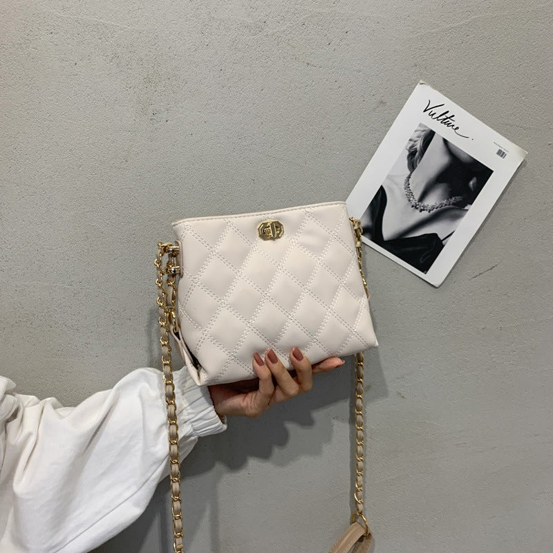 Diamond Chain Style Mini Shoulder Bag