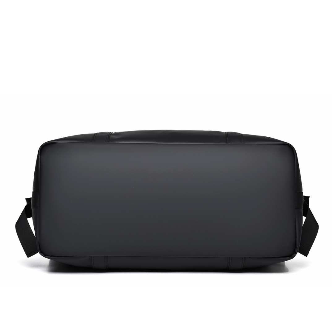 Urban Trek Large Capacity Men’s Duffle Bag