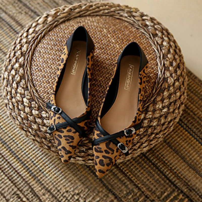 Women’s Pointed Toe Buckle Strap Low Heel Pumps