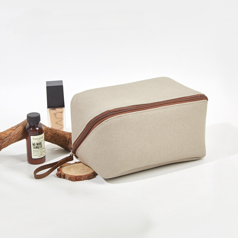 Essentials Chic Portable Cosmetic Bag