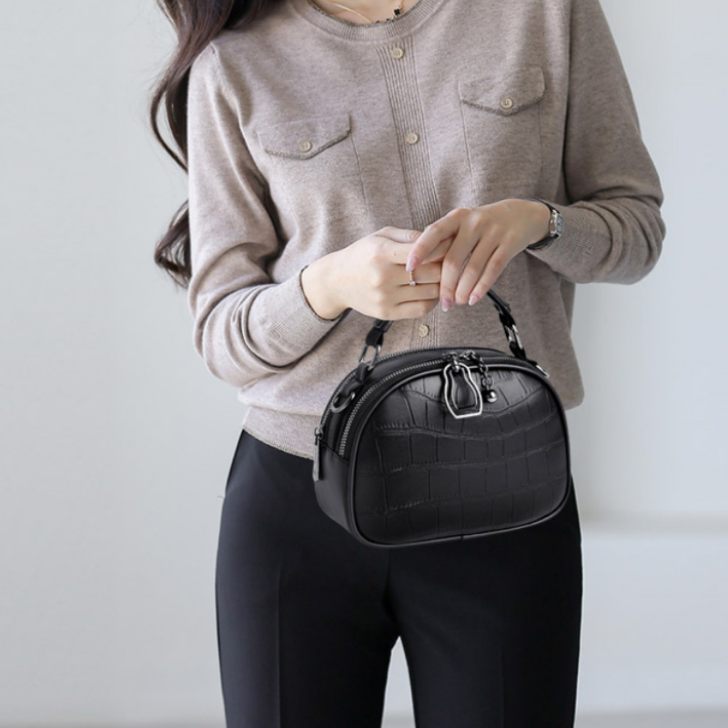 Regal Croc Chain Women’s Handbag