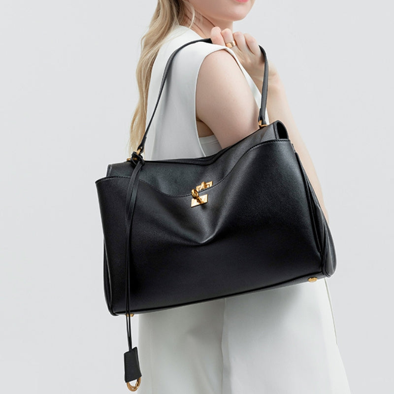 New Women's High End Leather Look Premium Handbag