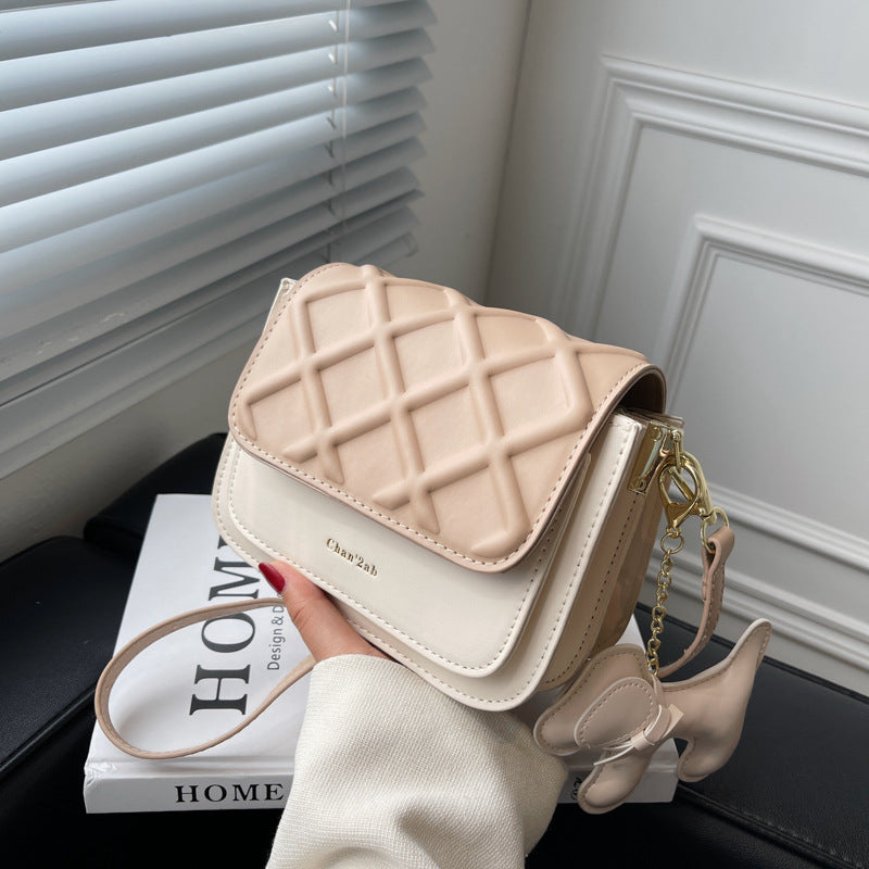 Textured Niche Shoulder Bag