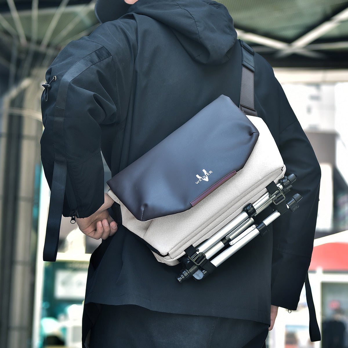 Verto Urban Waterproof Men’s Crossbody Bag