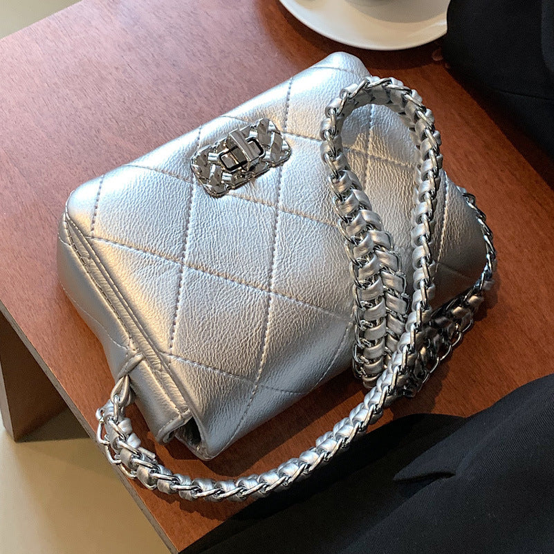 Diamond Chain Mini Shoulder Bag
