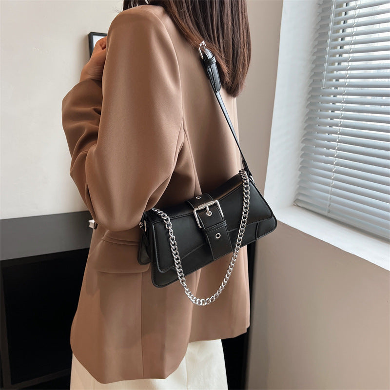 Retro Chain Mini Underarm Crossbody Bag