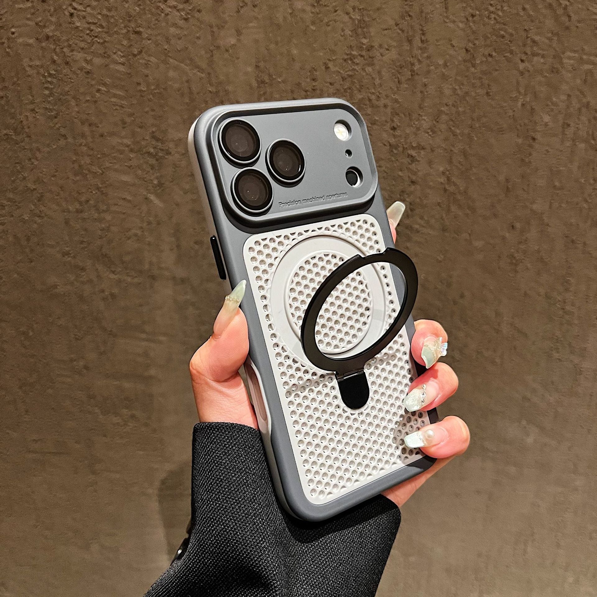 AeroShield Cooling MagSafe Case