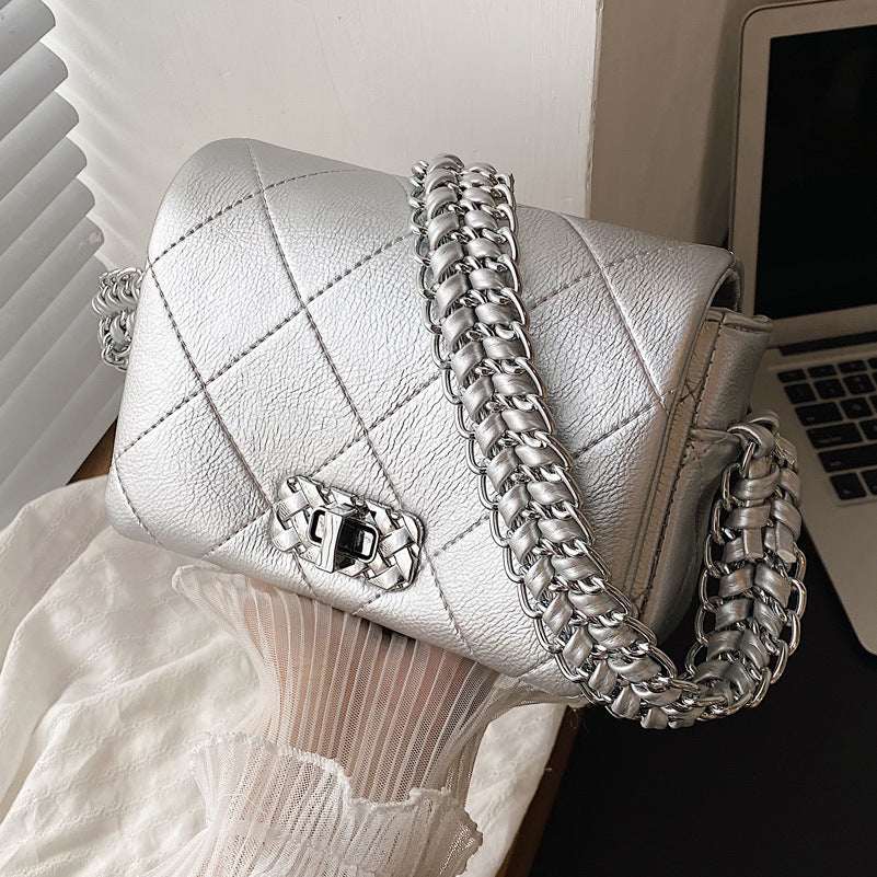Diamond Chain Mini Shoulder Bag