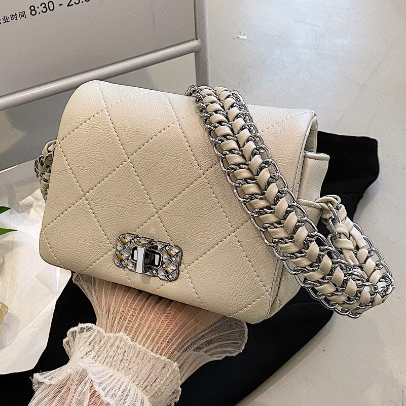 Diamond Chain Mini Shoulder Bag