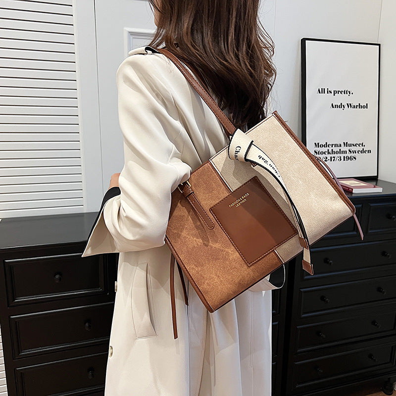 Contrast Color Underarm One-Shoulder Tote Bag