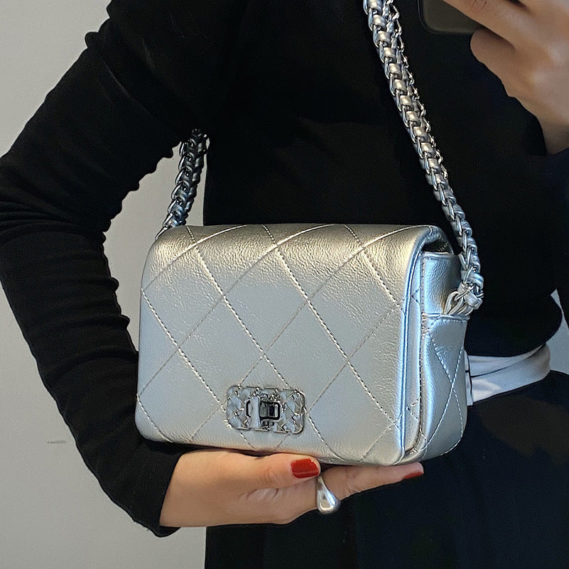 Diamond Chain Mini Shoulder Bag
