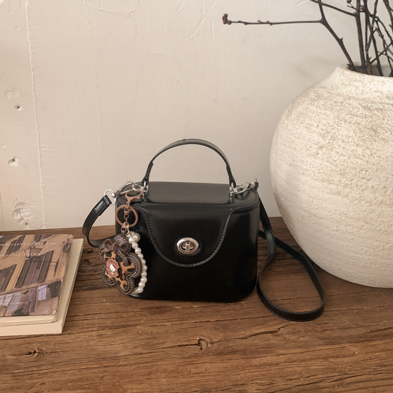 Everyday Allure Women’s Shoulder Bag