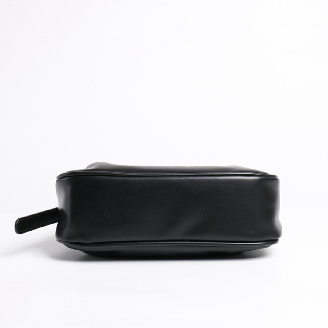 Pleated Cloud Armpit Baguette Shoulder Bag