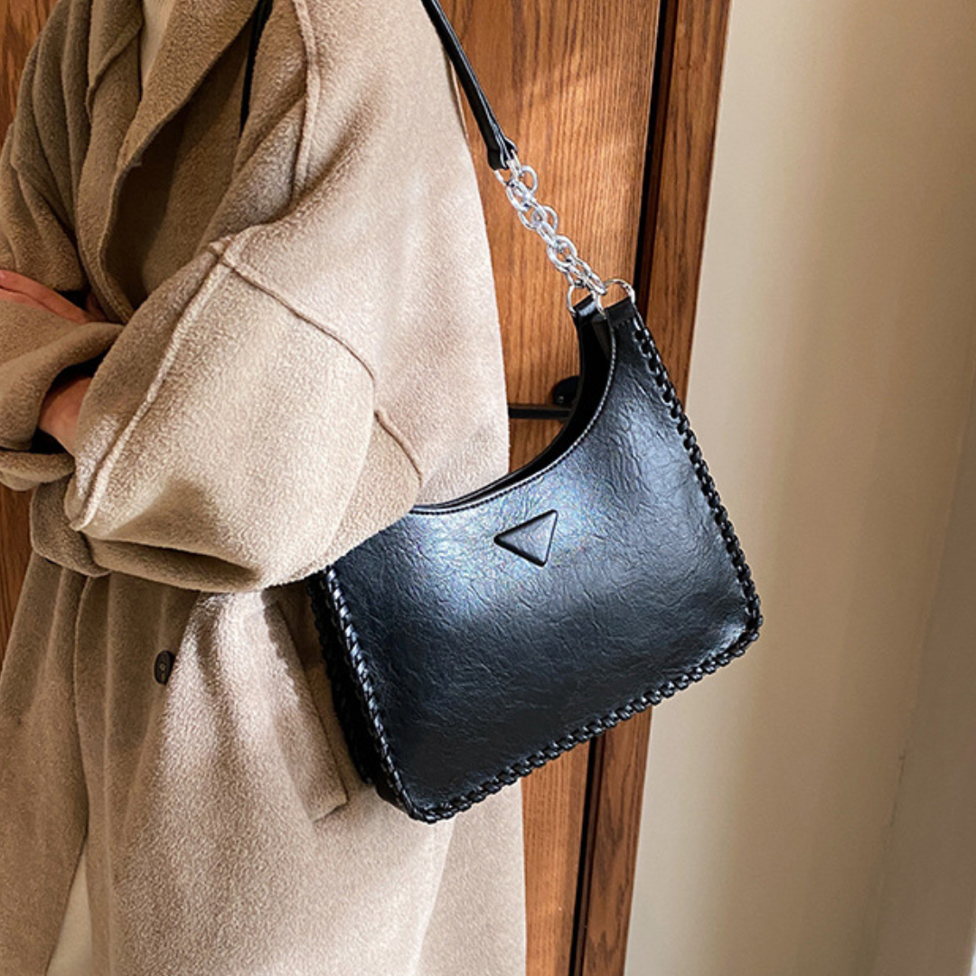 Retro Chain Underarm Large Capacity Shoulder Bag