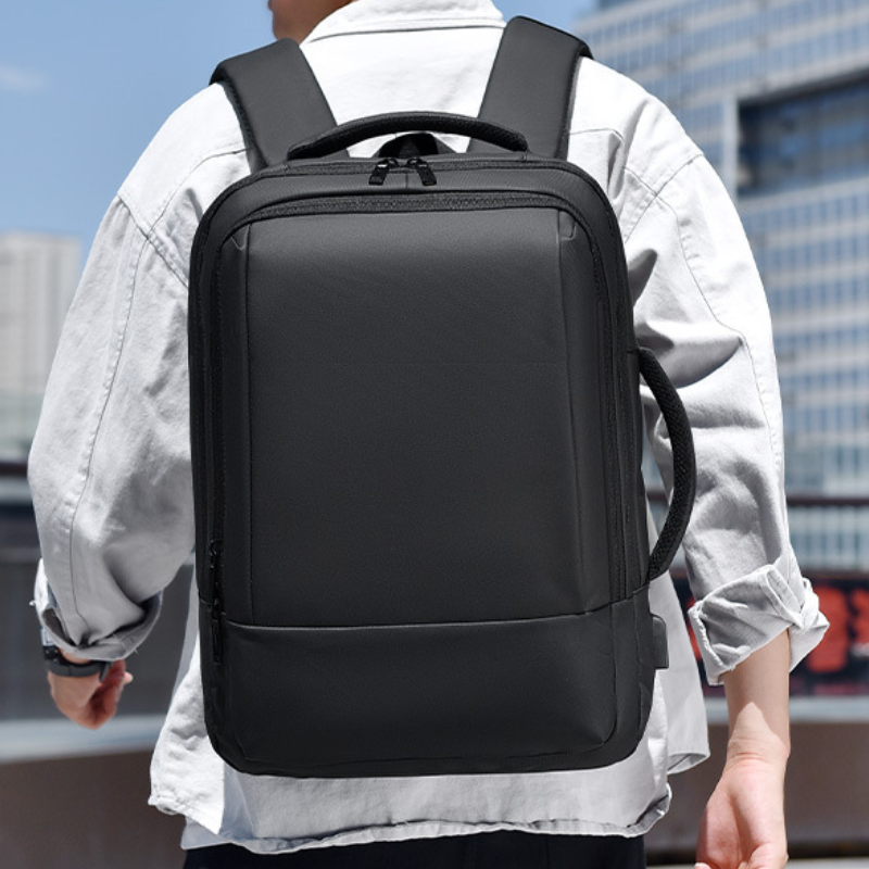Men's Oversized Polyester Travel Backpack