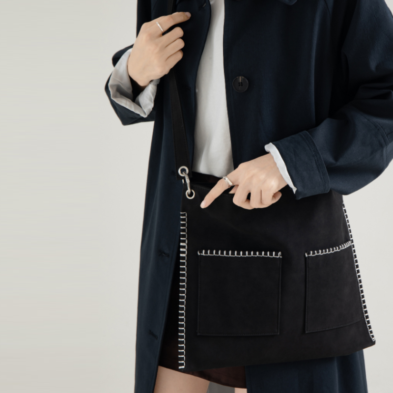 Canyon Multi-Pocket Shoulder Bag