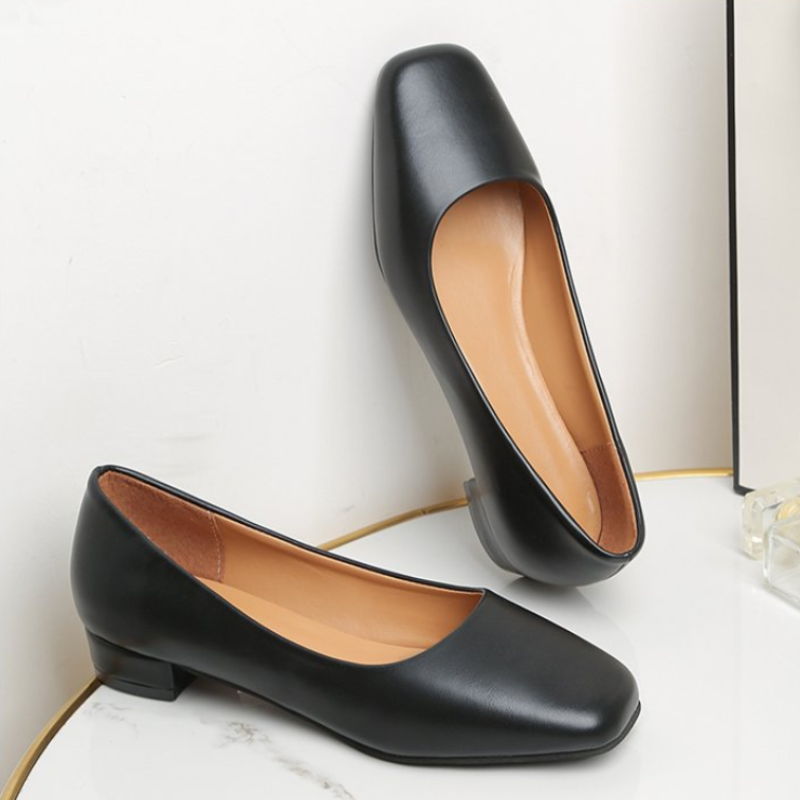 Low Heel Shallow Mouth Commuter Pumps