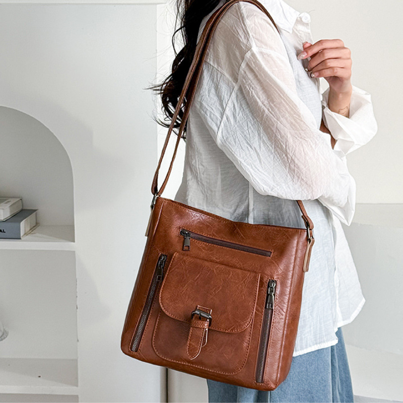 Elara Vintage Shoulder Carryall