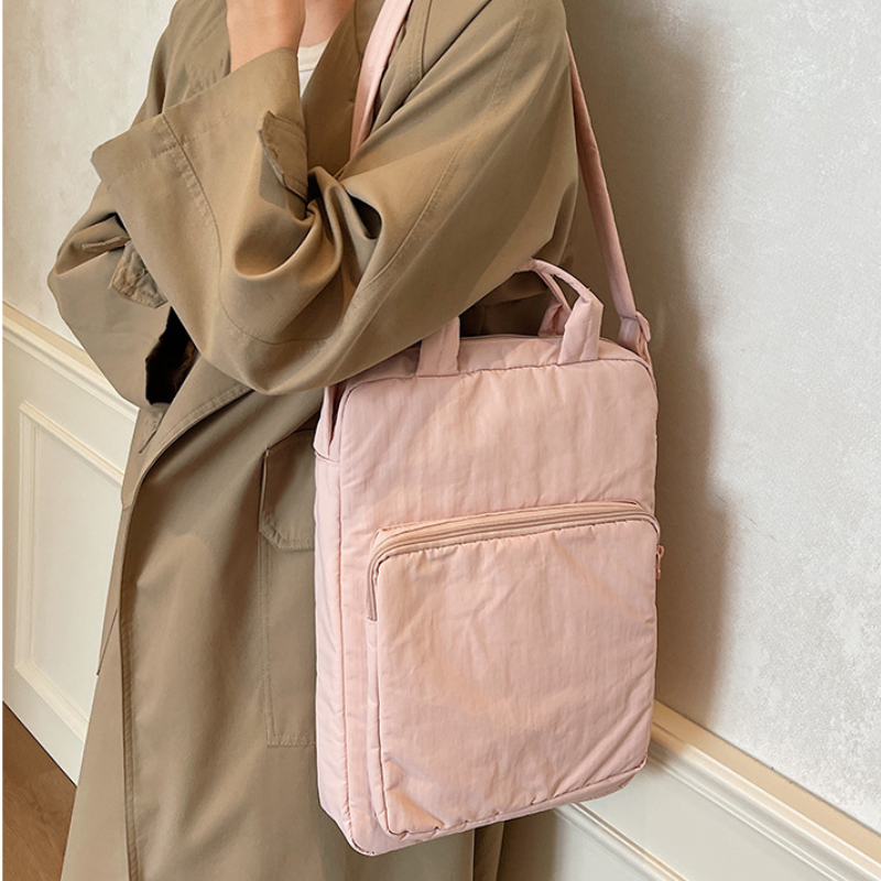 Lunara Everyday Shoulder Bag