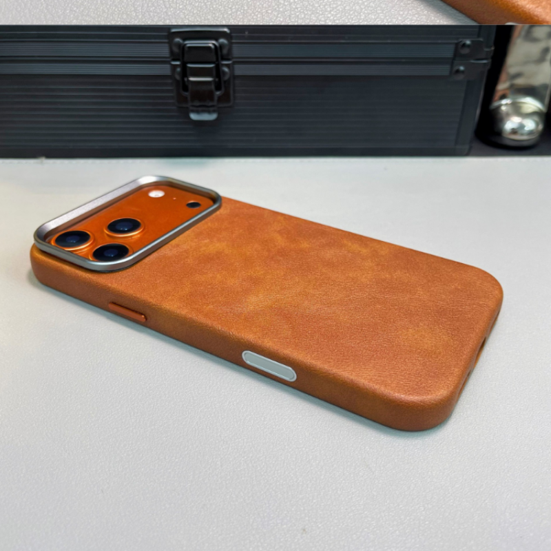 Bravon Retro Leather MagSafe Case