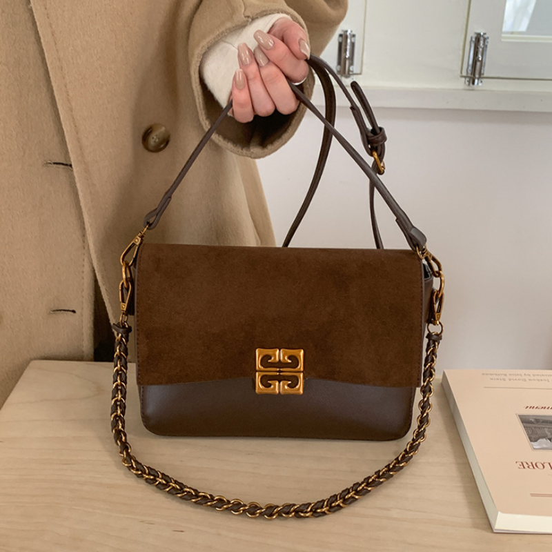 Chain Silhouette Women’s Square Shoulder Bag