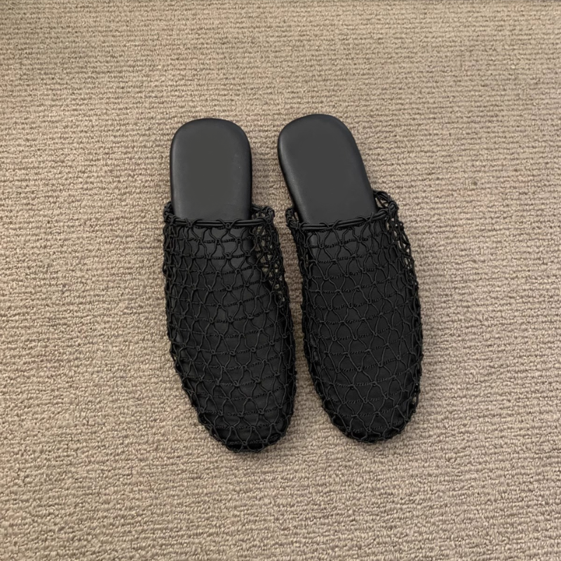 Breeza Mesh Closed-Toe Slides