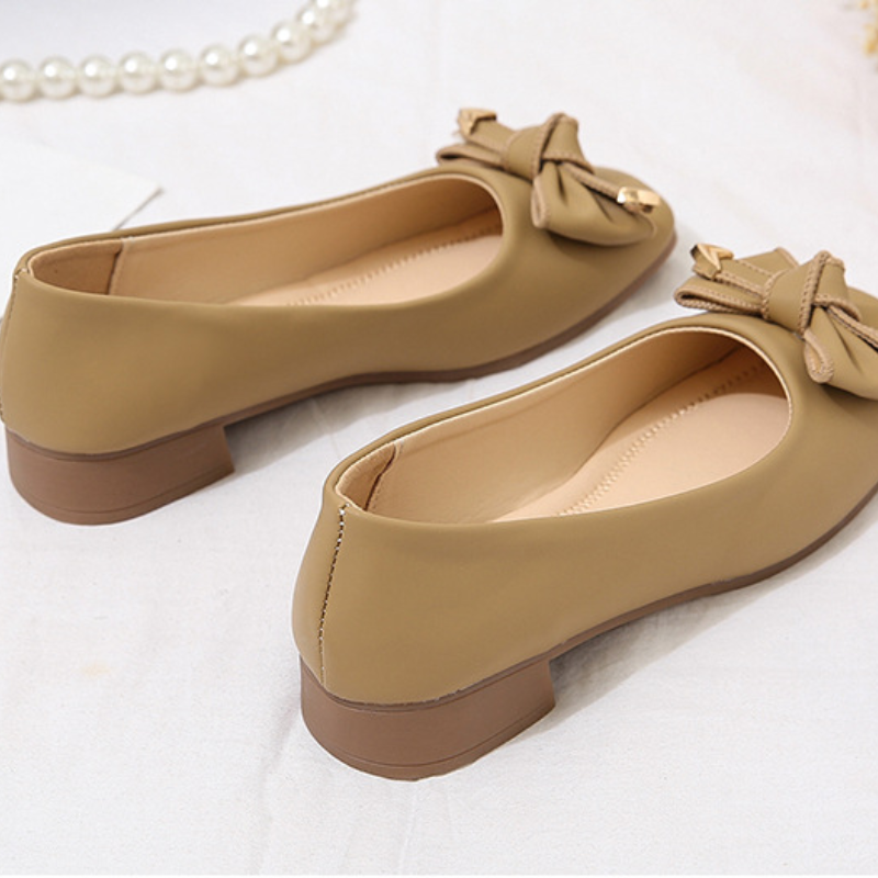 Liora Bow Accent Pumps