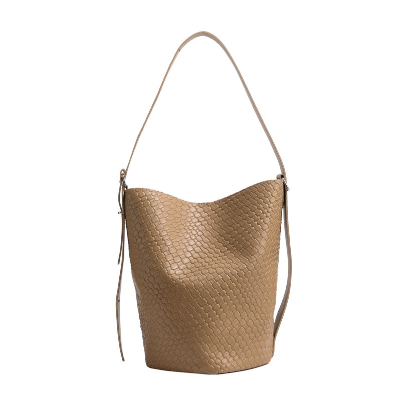 Chic Commuting Bucket Bag