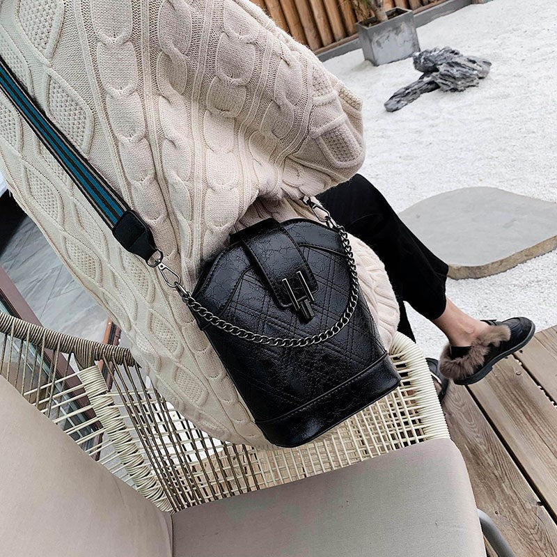 Versa Chic Bucket Bag