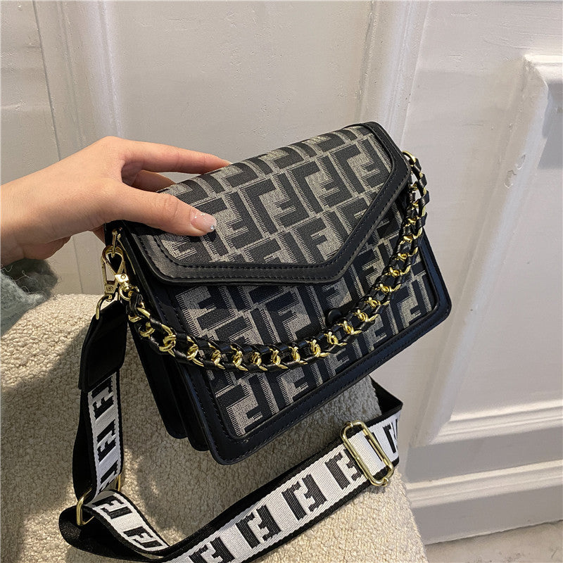 Women's Retro Shoulder Bag