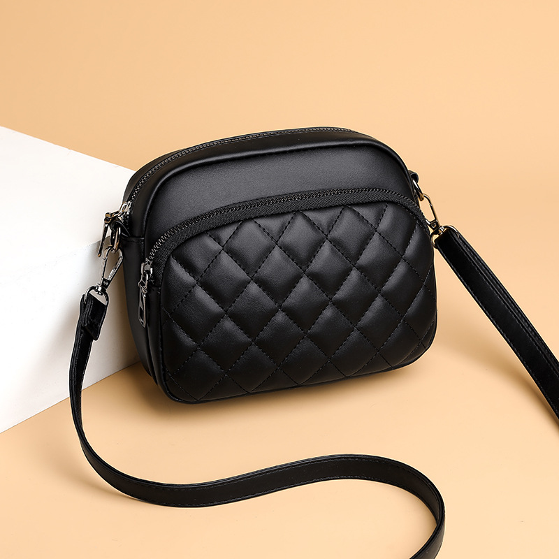 Noir Quilt Crossbody Bag