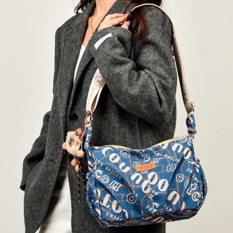Pattern Vibe Trend Shoulder Bag