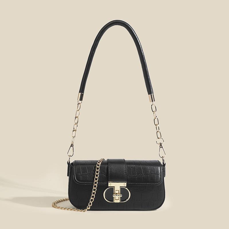 Chain  Niche Underarm Crossbody Bag