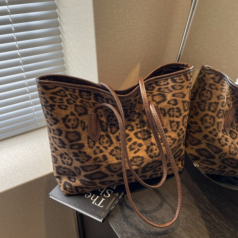 Lyrixa Forge Zenith Bound Executive Tote Bag