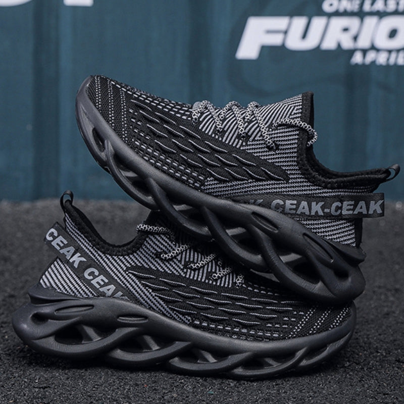 Men's Kinetic Apex Blade Runner Shoes