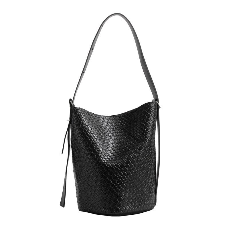 Chic Commuting Bucket Bag