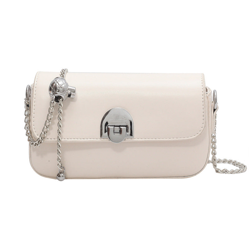 Retro Chain Crossbody Bag