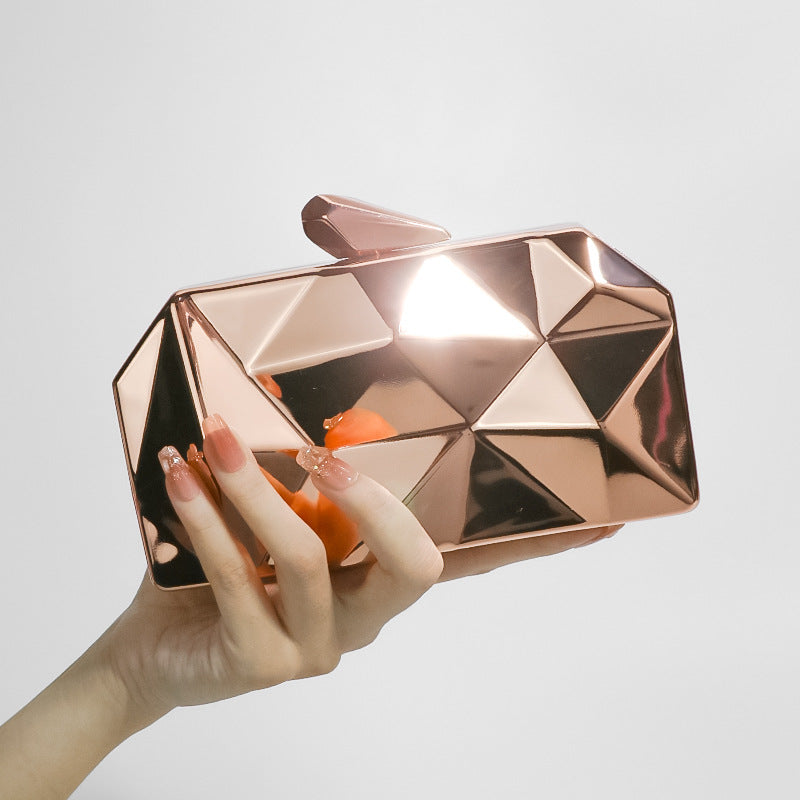 Diamond-Shaped  Metal Chain Evening Clutch Bag
