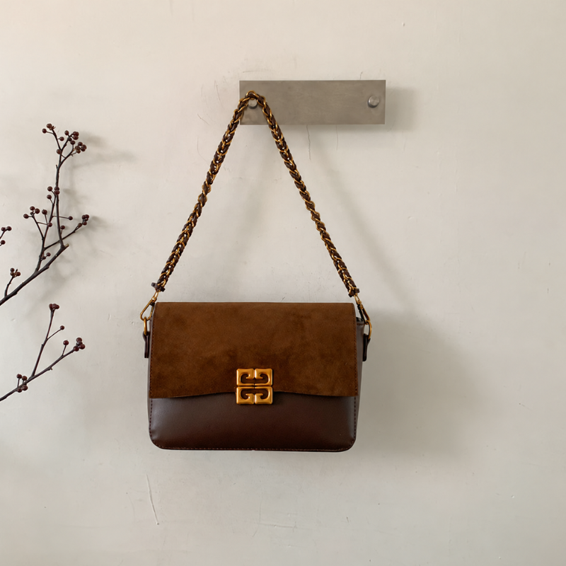 Chain Silhouette Women’s Square Shoulder Bag