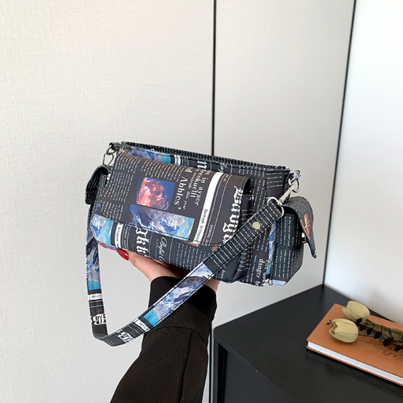 Harper Print Shoulder Bag