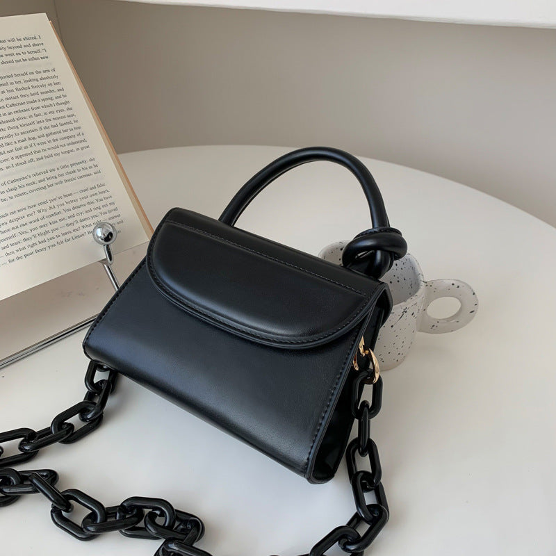 Chain Charisma Crossbody Bag