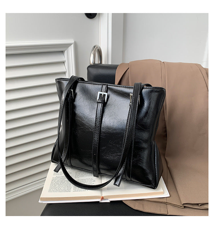 Gleam Style Shiny Single Shoulder Bag