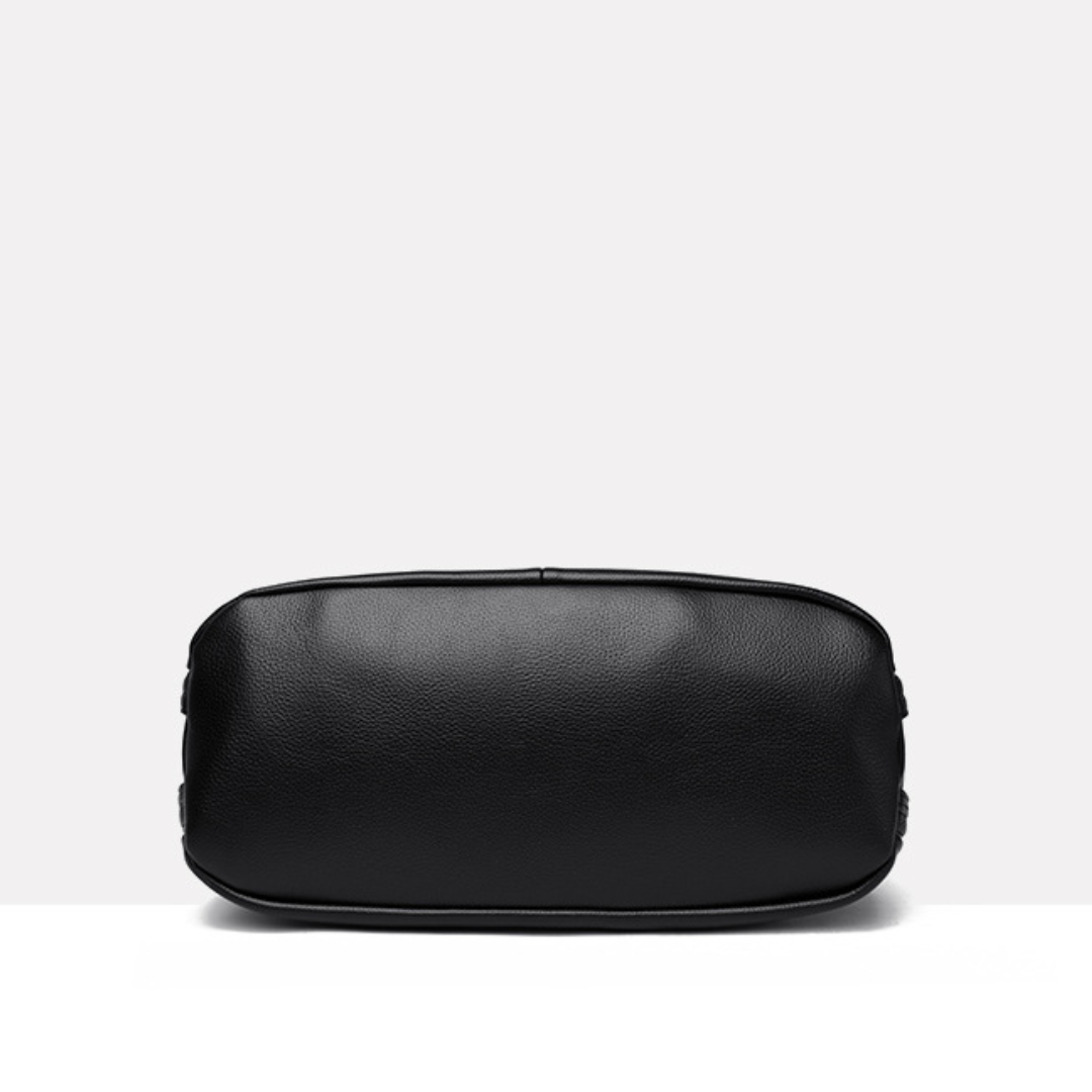 Versa Chic Underarm Shoulder Bag