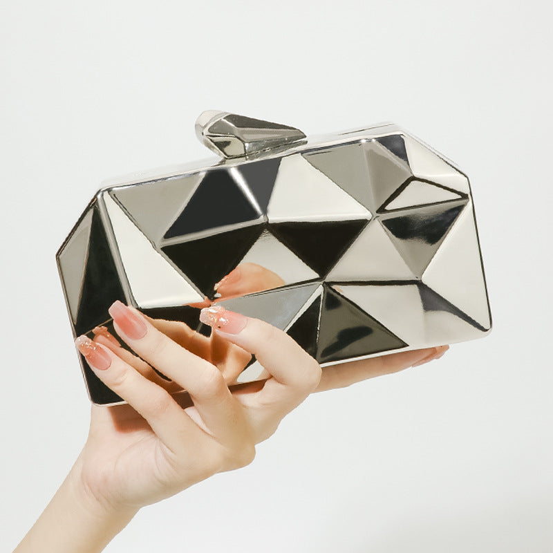 Diamond-Shaped  Metal Chain Evening Clutch Bag