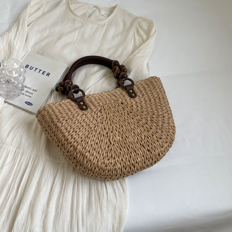 Fashionable Straw Handbag