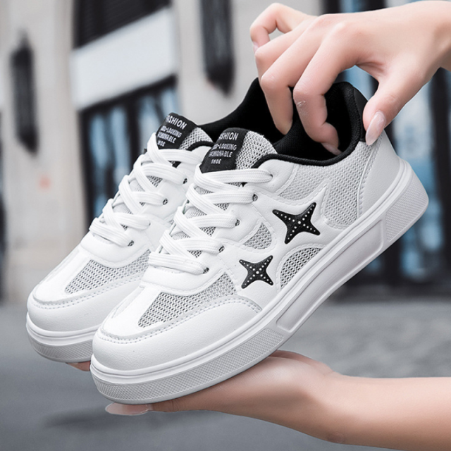 Women’s Lightweight Chunky-Soled Breathable Sneakers