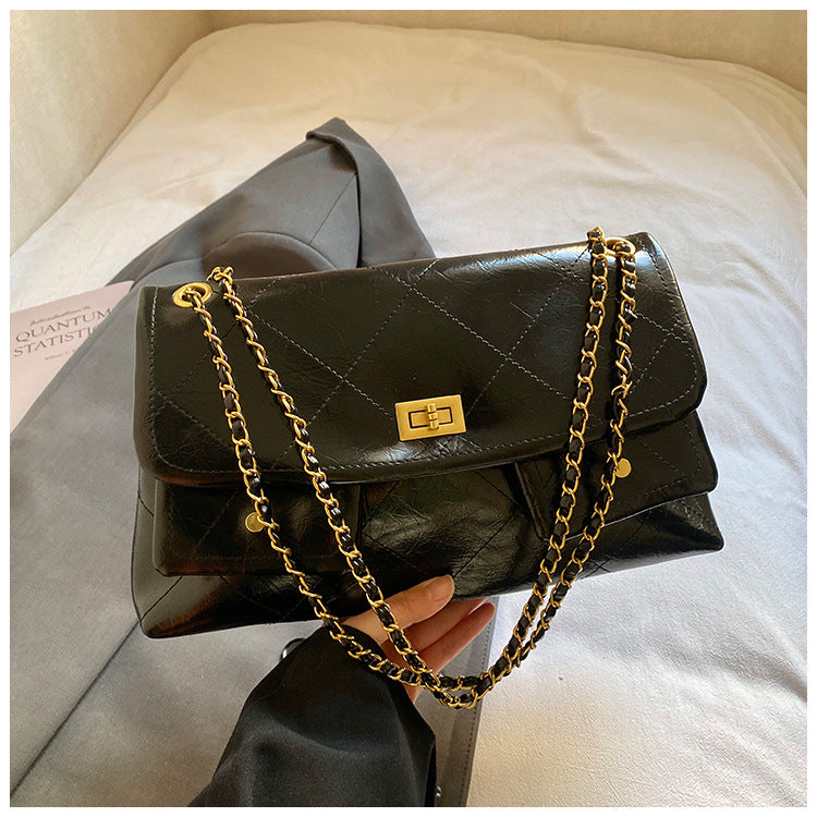Quilted Chain Women’s Hobo Shoulder Bag