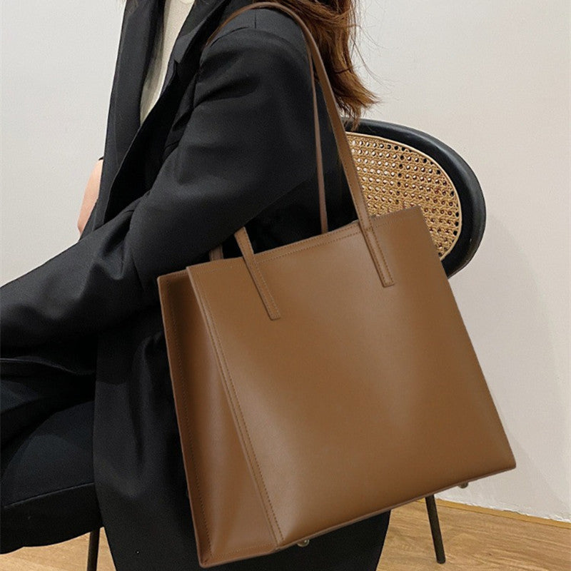 Elegant Commuter Luxe Large Capacity Shoulder Bag