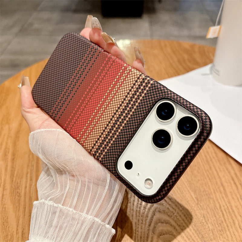 Kairo Carbon MagSafe iPhone Case
