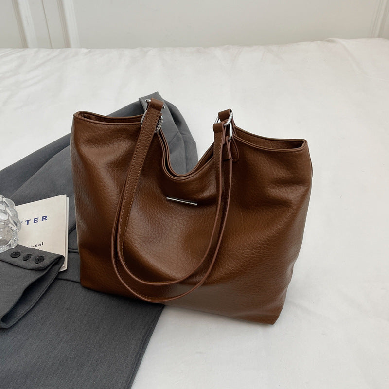 Versatile Underarm Tote Bag